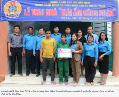 Công đoàn Cao su Việt Nam bàn giao 3 nhà “Mái ấm Công đoàn” cho 3 gia đình công nhân khó khăn của Cao su Mang Yang
